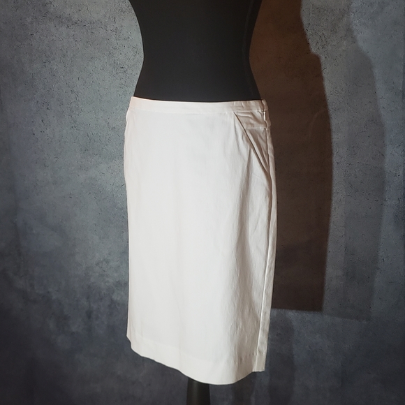 The Limited White Pencil Skirt Size 8 - Picture 9 of 13